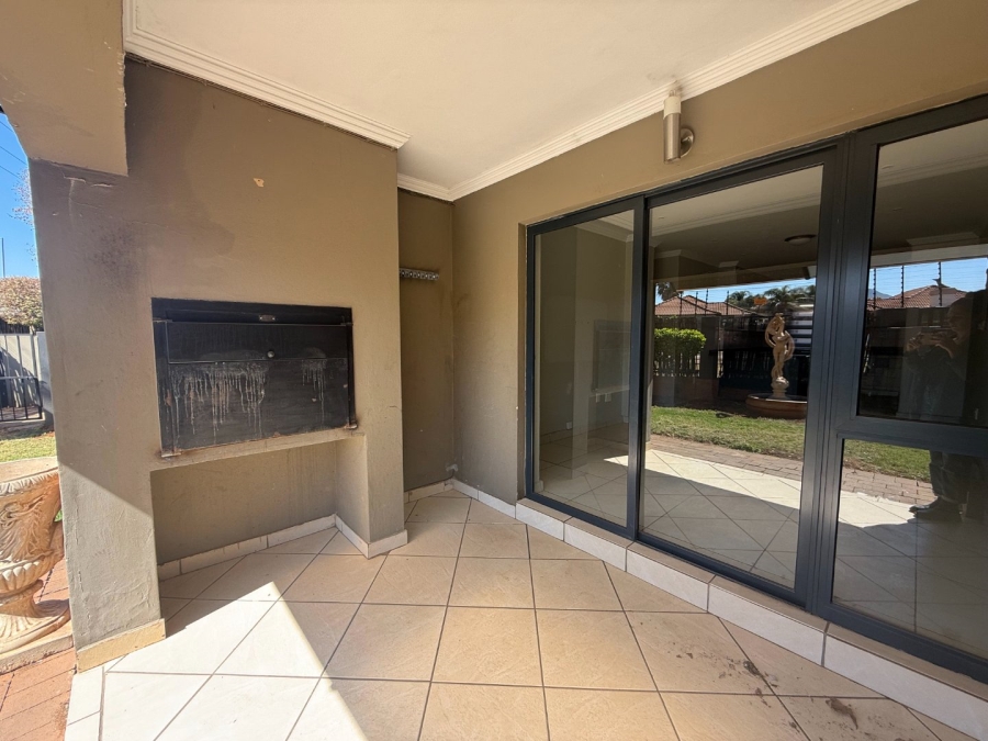 3 Bedroom Property for Sale in Melodie North West